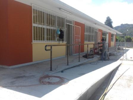 BARANDAL TUBULAR EN EXPLANADA